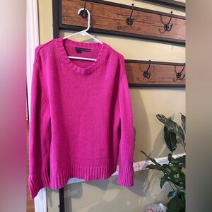 360 Cashmere Fuchsia Crew Neck Sweater